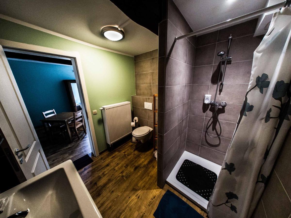 B&B Aux 10 Clefs Дюрбюи Экстерьер фото