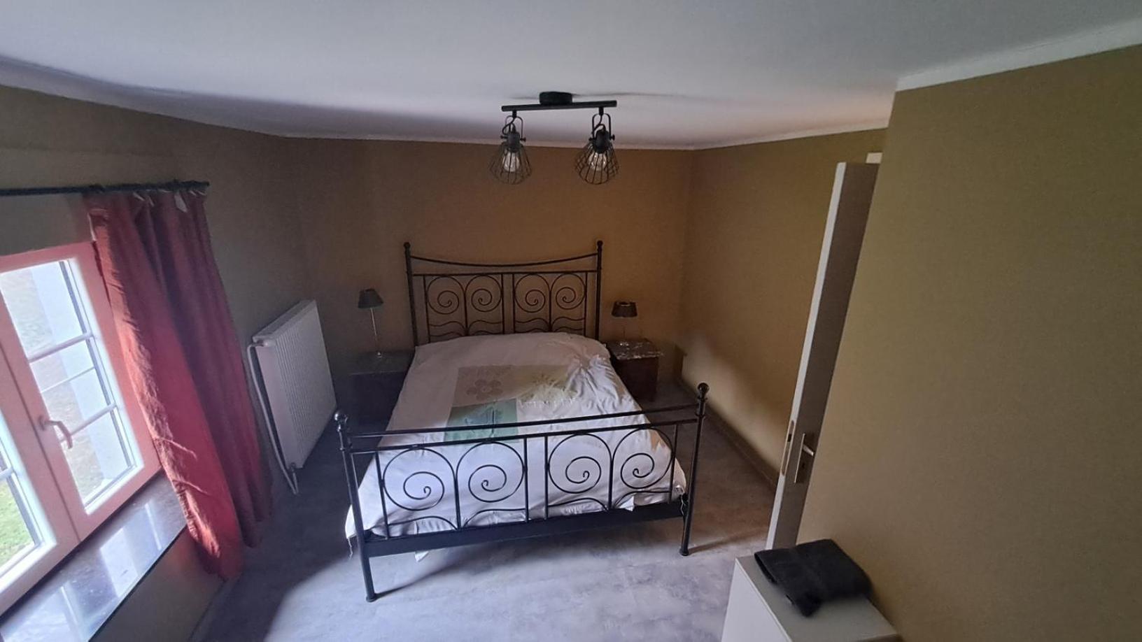 B&B Aux 10 Clefs Дюрбюи Экстерьер фото